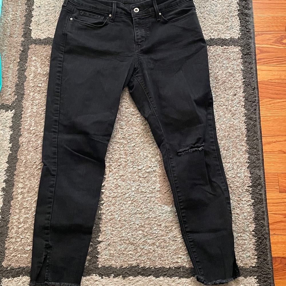 black, skinny, ripped jeans